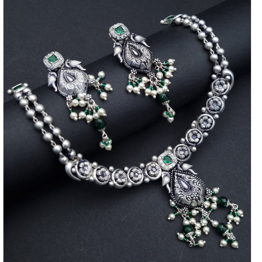 classic Treasures: Antique-Inspired Necklace